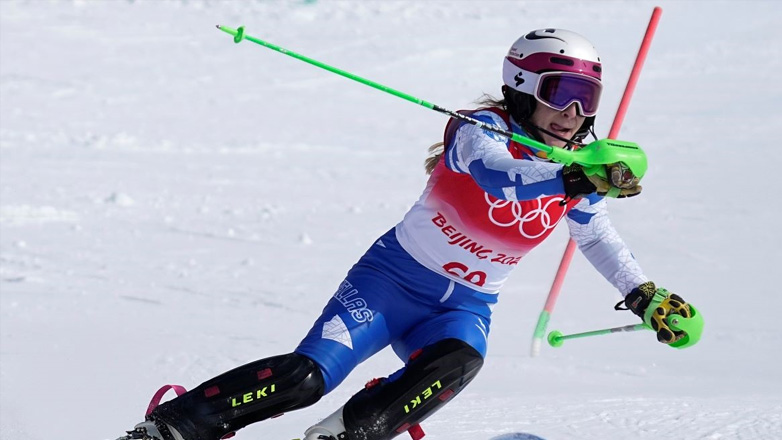 Ατύχημα για την Ελληνίδα σκιέρ Μαρία-Ελένη Τσιόβολου – Διακομίσθηκε με ελικόπτερο σε νοσοκομείο