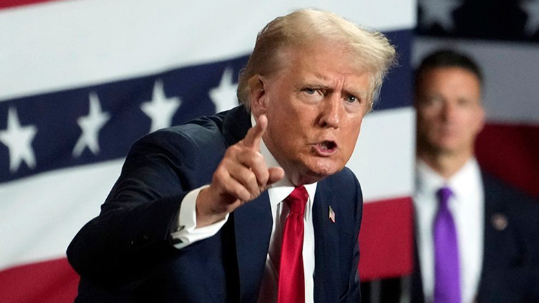 Ο Τραμπ καταφέρεται δημόσια εναντίον του AP, πρακτορείου ειδήσεων της… «ριζοσπαστικής αριστεράς» Ο Τραμπ καταφέρεται δημόσια εναντίον του AP, πρακτορείου ειδήσεων της… «ριζοσπαστικής αριστεράς»