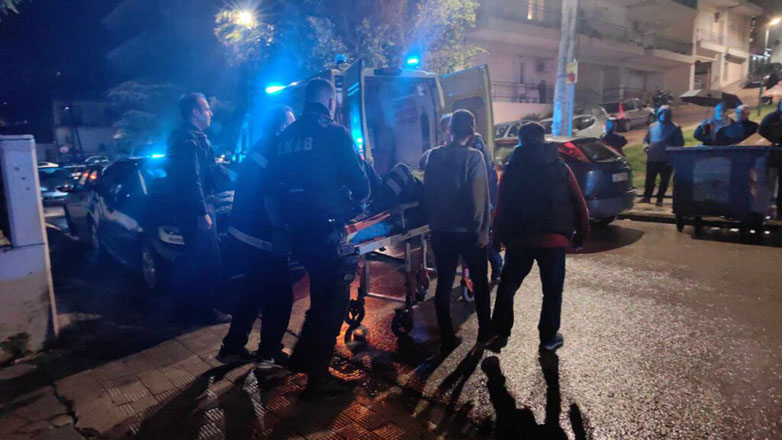 Μαχαίρωσε στο λαιμό τον γείτονά του μετά από καυγά