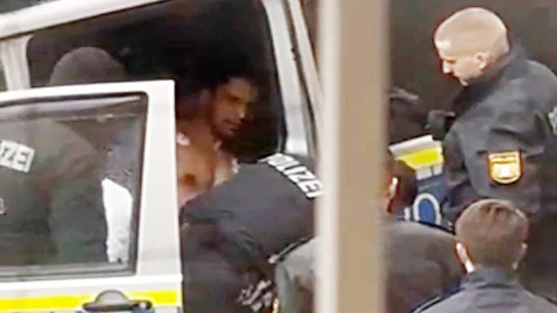 Γερμανία: «Ισλαμιστικό κίνητρο» διακρίνουν οι αρχές στην επίθεση στο Μόναχο Γερμανία: «Ισλαμιστικό κίνητρο» διακρίνουν οι αρχές στην επίθεση στο Μόναχο