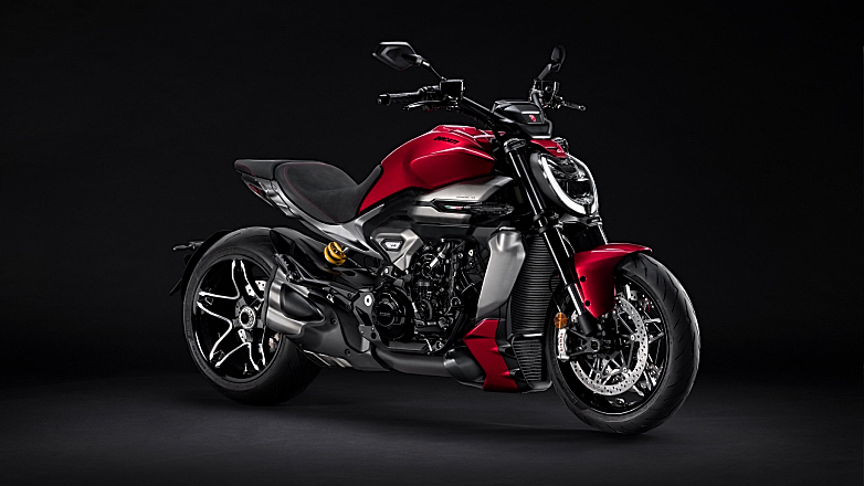 Εντυπωσιάζει η νέα XDiavel V4 που είναι μία Sport Cruiser Ducati