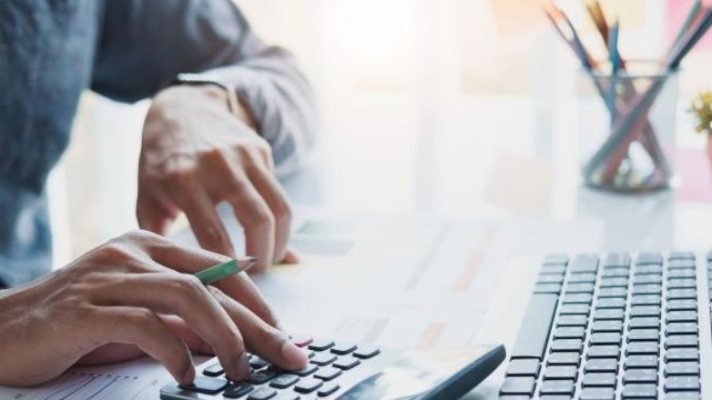 Πακέτο μέτρων για φθηνότερα κεφάλαια και μείωση εισφορών