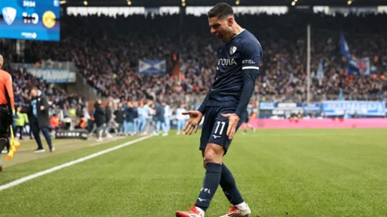 Γερμανία: Δύο γκολ ο Μασούρας απέναντι στη Ντόρτμουντ