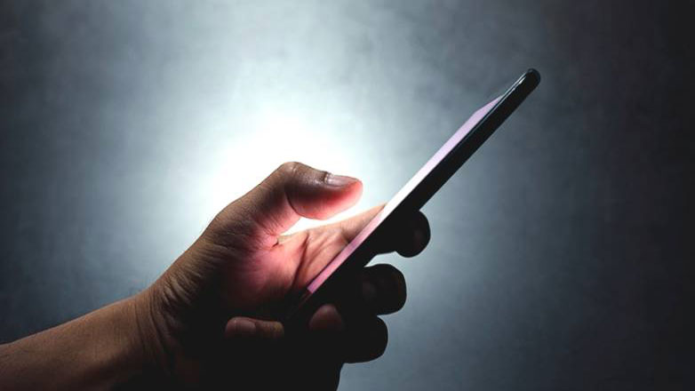 Γυναίκα «ανέβασε» στο Instagram ακατάλληλα βίντεο 14χρονου αγοριού