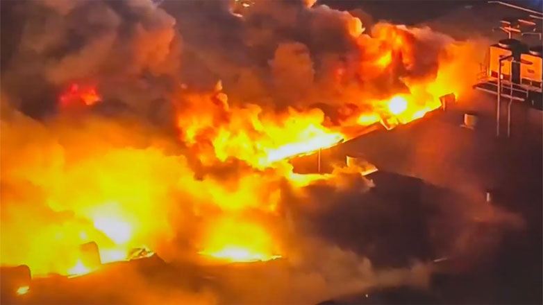 Μεγάλη φωτιά σε εγκαταστάσεις αεροδιαστημικής εταιρείας στην Πενσιλβάνια