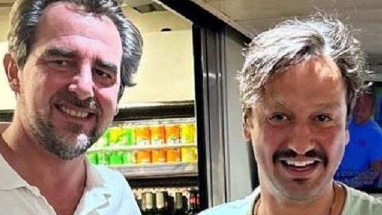 Η χιουμοριστική ανάρτηση του Ιωάννη Αγγελόπουλου για τον Νικόλαο Ντε Γκρες: «Ξέχασε να με καλέσει στον γάμο αλλά…»