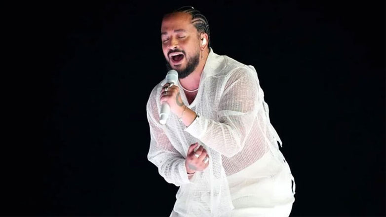 Slimane: Ο Γάλλος τραγουδιστής της Eurovision αποκαλύπτει – «Η κόρη μου γεννήθηκε πρόωρα και περάσαμε 2 μήνες στο νοσοκομείο»