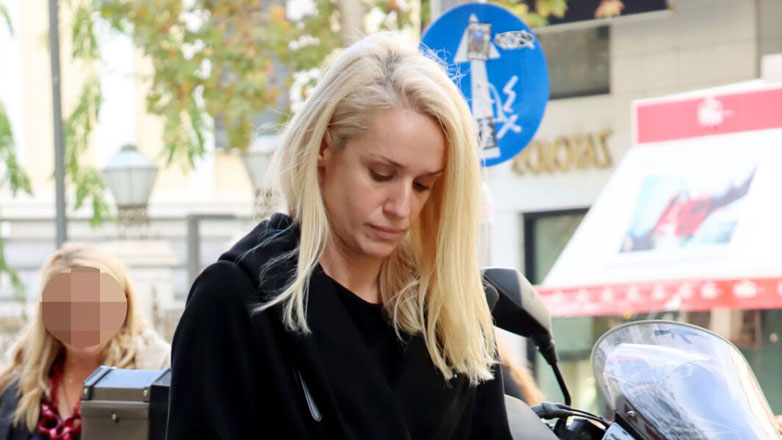 Κατερίνα Παναγοπούλου: Άβαφη στο κέντρο της Αθήνας – Φωτογραφίες