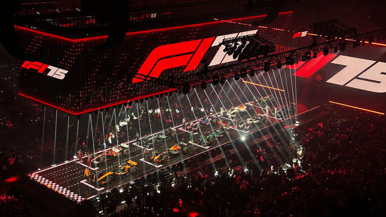 F1 75: Παρουσιάστηκαν και τα 10 μονοθέσια σε μία φαντασμαγορική βραδιά  – Δείτε τα εδώ! (Βίντεο)