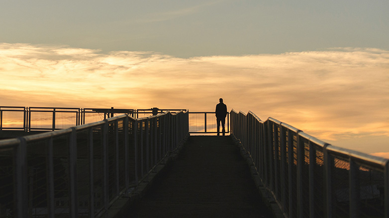 Μοναξιά: Η σιωπηλή ασθένεια που απειλεί την υγεία μας