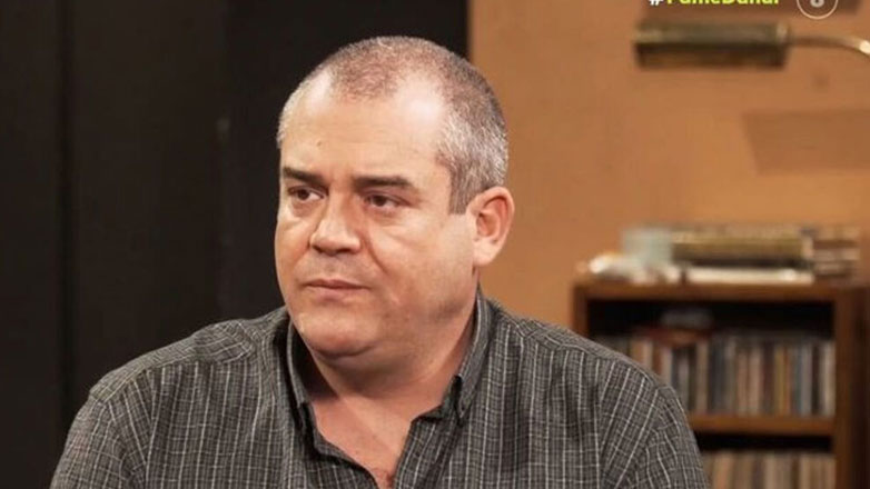 Πυγμαλίωνας Δαδακαρίδης: «Μου είπε προχθές: “πότε θα χάσεις τα κιλά της παράστασης;” – Με πληγώνει η αγένεια» Πυγμαλίωνας Δαδακαρίδης: «Μου είπε προχθές: “πότε θα χάσεις τα κιλά της παράστασης;” – Με πληγώνει η αγένεια»