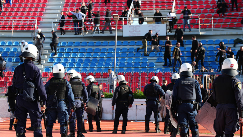 Super League 2: Δύο αγωνιστικές κεκλεισμένων των θυρών στον Πανιώνιο