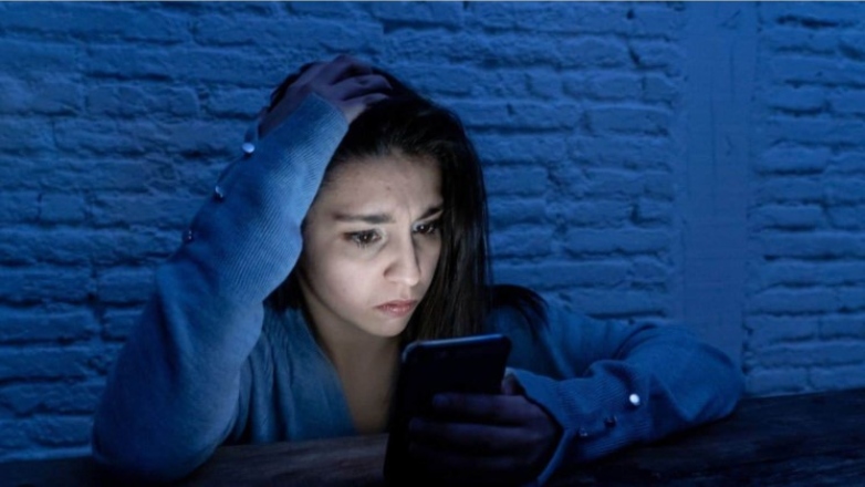 Την εκβίαζε με βίντεο από προσωπικές τους στιγμές