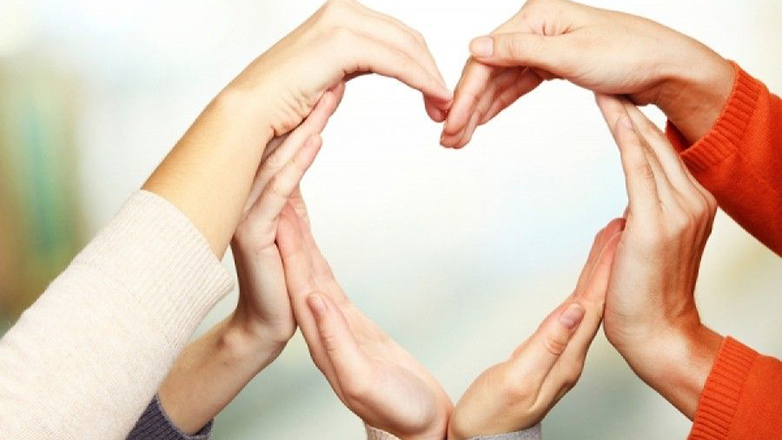 Άνεργος πατέρας ζητά οικονομική στήριξη για τον γιό του που πάσχει από νοητική στέρηση