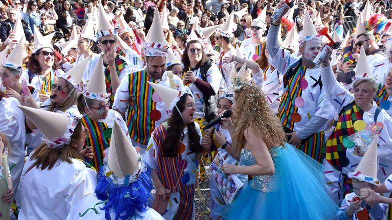 Με 5000 καρναβαλιστές η αυλαία των αποκριάτικων εκδηλώσεων στο Μοσχάτο