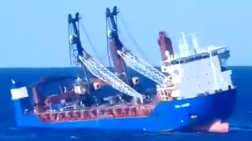 Ρωσία: Επιστρατεύονται δύτες μετά τις εκρήξεις σε εμπορικά πλοία