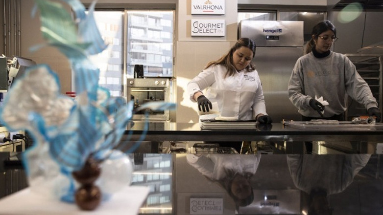 Βρετανία: 70 γυναίκες σεφ καταγγέλλουν τον σεξισμό στις κουζίνες Βρετανία: 70 γυναίκες σεφ καταγγέλλουν τον σεξισμό στις κουζίνες