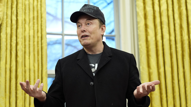 Μασκ: «Οι ομοσπονδιακοί υπάλληλοι πρέπει να δώσουν αναφορά για την πρόσφατη εργασία τους ή να παραιτηθούν»