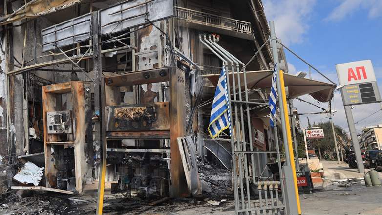 Αργυρούπολη: Ποιοι έβαλαν φωτιά στο βενζινάδικο Αργυρούπολη: Ποιοι έβαλαν φωτιά στο βενζινάδικο