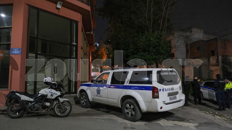 Εξουδετερώθηκε ο εκρηκτικός μηχανισμός στο Μενίδι, που είχε τοποθετηθεί μπροστά από καφενείο