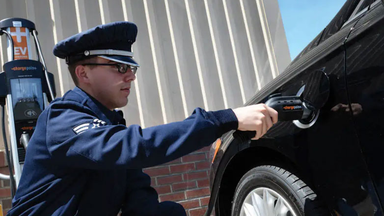 Οι Ιταλικές αρχές ερευνούν τις BYD, Stellantis, Tesla και VW για παραπλανητικούς ισχυρισμούς σχετικά με τα EV τους