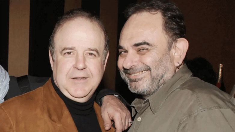 Παύλος Χαϊκάλης: «Η κηδεία του Σάκη Μπουλά έγινε στο νεκροταφείο που είχαμε κάνει τα γυρίσματα για το “50-50″»