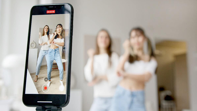 29 influencers στο στόχαστρο της εφορίας