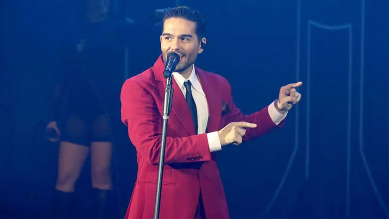 Χρήστος Μάστορας: Απαντά στα δημοσιεύματα που τον θέλουν να περνάει κρίση στη σχέση του με τη Γαρυφαλλιά Καληφώνη