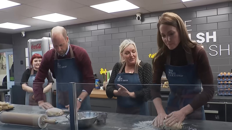 Τις ικανότητές τους στη ζαχαροπλαστική δοκίμασαν ο πρίγκιπας Ουίλιαμ και η πριγκίπισσα Κέιτ Μίντλετον