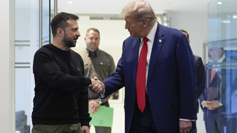 Τραμπ και Ζελένσκι θα υπογράψουν σήμερα συμφωνία για τα ουκρανικά ορυκτά