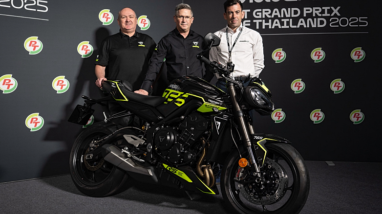 Triumph Moto2™ με νέο κιβώτιο ταχυτήτων και νέο βραβείο Triple Trophy