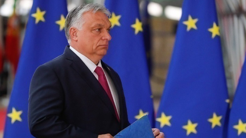 Ο Όρμπαν καλεί την ΕΕ να ξεκινήσει απευθείας συνομιλίες με τη Ρωσία