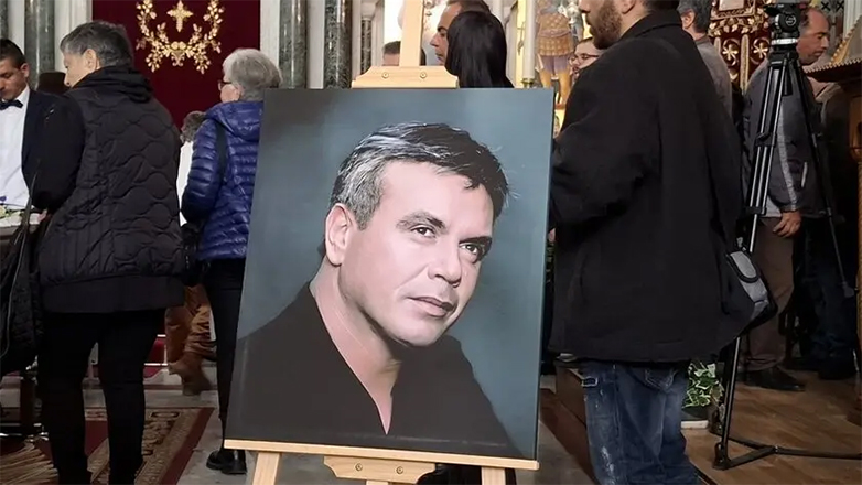 Το τελευταίο «αντίο» στον Μανώλη Λιδάκη