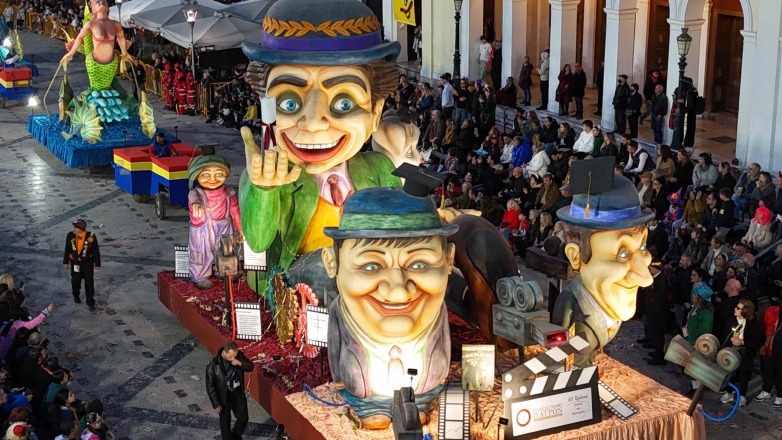 Πατρινό Καρναβάλι 2025: Ολονύχτιο γλέντι μετά την παρέλαση των αρμάτων