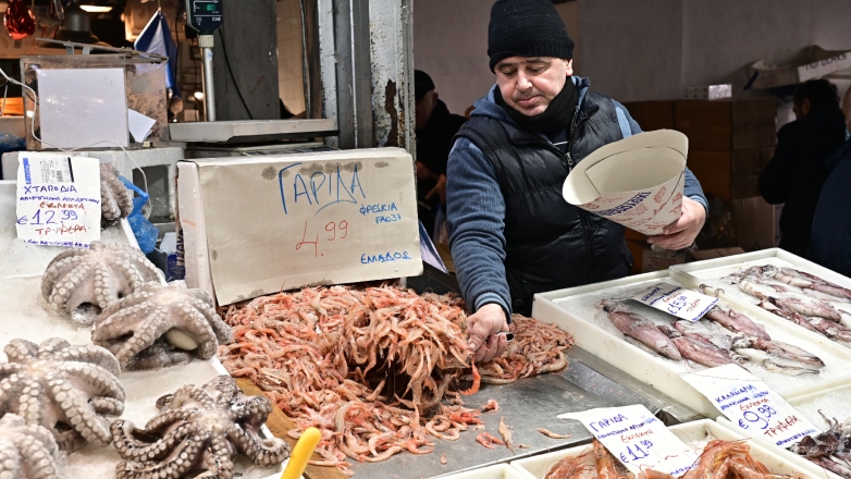 «Τσιμπημένες» οι τιμές στα σαρακοστιανά