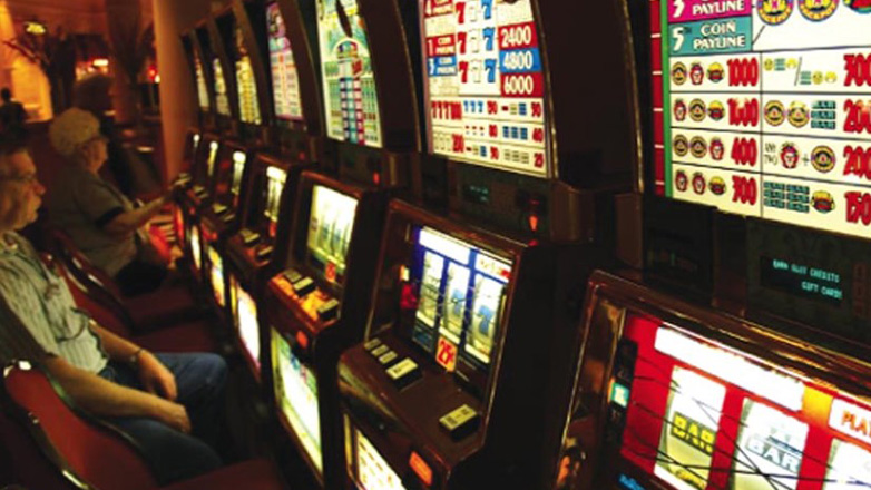 Στο εδώλιο έξι κατηγορούμενοι για παράνομο «καζίνο» στην Κω