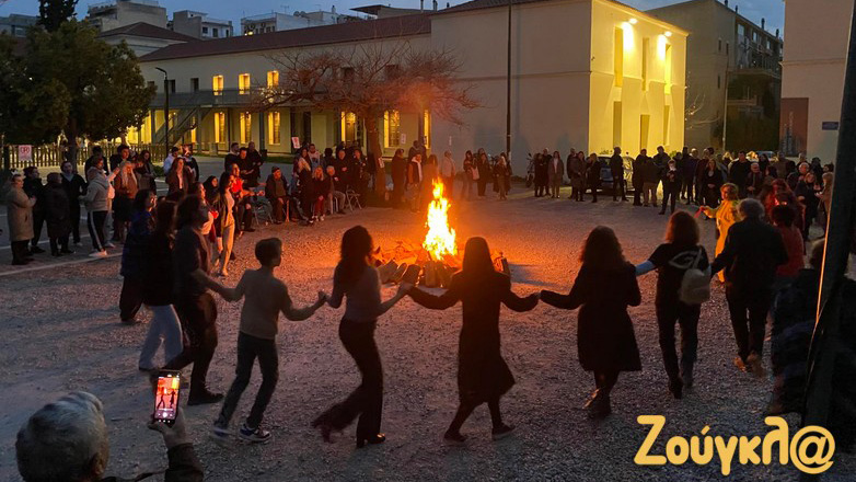 Αναβίωσε το έθιμο της «Τζαμάλας» στο Μεταξουργείο Αναβίωσε το έθιμο της «Τζαμάλας» στο Μεταξουργείο