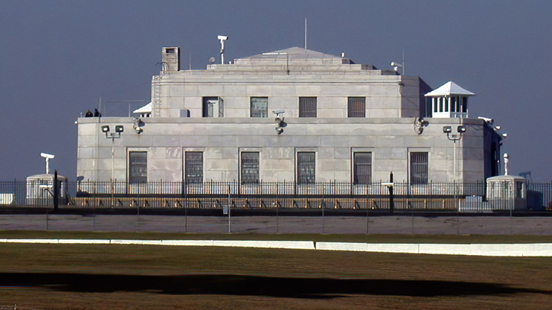 Ο Τραμπ θέλει να δει τον χρυσό των ΗΠΑ στο Φορτ Νοξ γιατί πιστεύει ότι… τον έχουν κλέψει