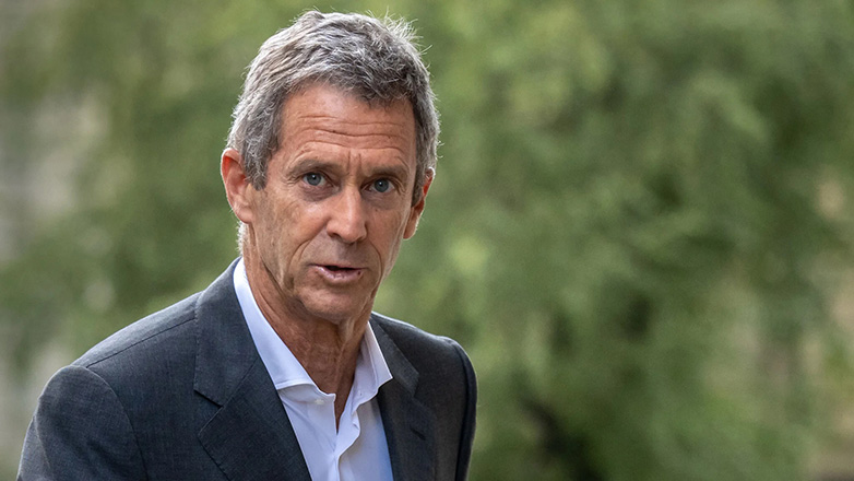 Δεν θα εκδοθεί στη Ρουμανία ο Μπένι Στάινμετς