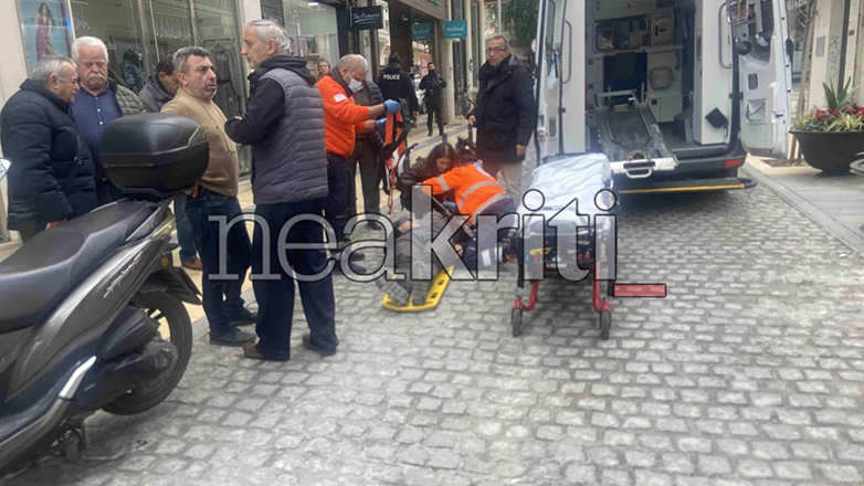 Ηράκλειο: Μηχανάκι έπεσε σε ανοιχτό φρεάτιο στο κέντρο