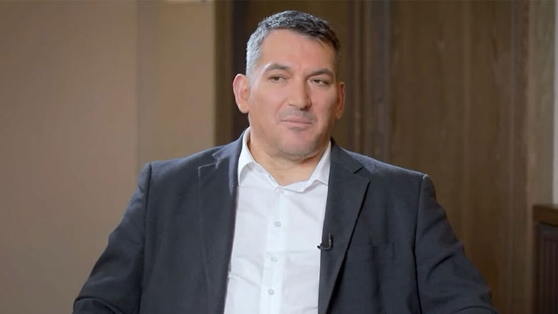 Πύρρος Δήμας: «Από τη στεναχώρια για τον θάνατο της συζύγου μου έπαθα νευρική βουλιμία»