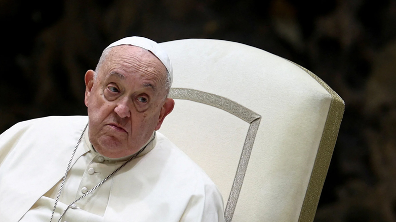 Ο πάπας Φραγκίσκος με ηχητικό μήνυμά του, ευχαρίστησε τους πιστούς που προσεύχονται για την ίασή του