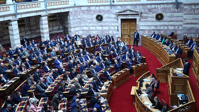 Ολοκληρώθηκε η πρώτη ημέρα της συζήτησης για την πρόταση μομφής κατά της Κυβέρνησης