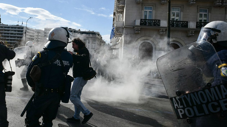 Απίστευτη δήλωση συνδικαλιστή αστυνομικού: «Δακρυγόνα θα φάνε όλοι, δεν έφαγαν και σφαίρες»
