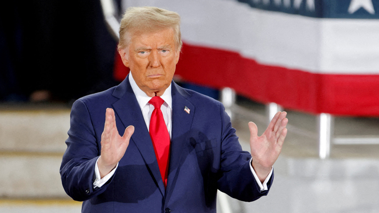 Τραμπ: «Σκέφτομαι κυρώσεις και δασμούς προς τη Ρωσία» Τραμπ: «Σκέφτομαι κυρώσεις και δασμούς προς τη Ρωσία»