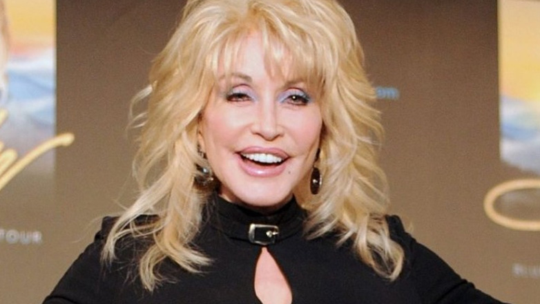 Η Ντόλι Πάρτον ευχαριστεί τους θαυμαστές της για τη στήριξή τους
