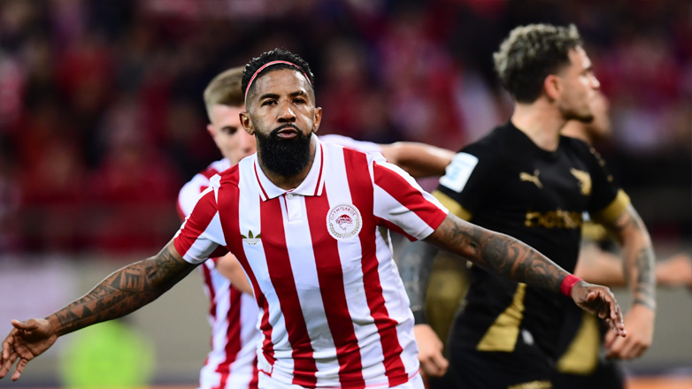 Πάρτι γενεθλίων για τον Ολυμπιακό με… δώρα από τους ανταγωνιστές του!