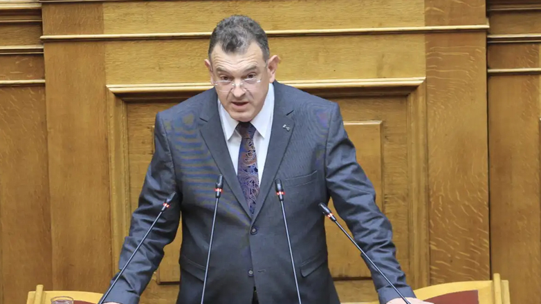 Έμμεση και προσχηματική αποδοκιμασία του κόμματος «Νίκη» για τον βουλευτή Νίκο Παπαδόπουλο