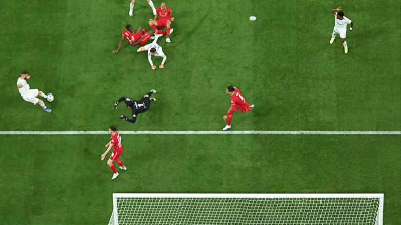 Οριστικά με ημιαυτόματο oφσάιντ και Goal Line Technology η Stoiximan Superleague