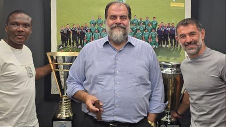 Επίσκεψη έκπληξη από Σιμάο Μάτε Junior και Καραγκούνη στο Νίκο Πατέρα